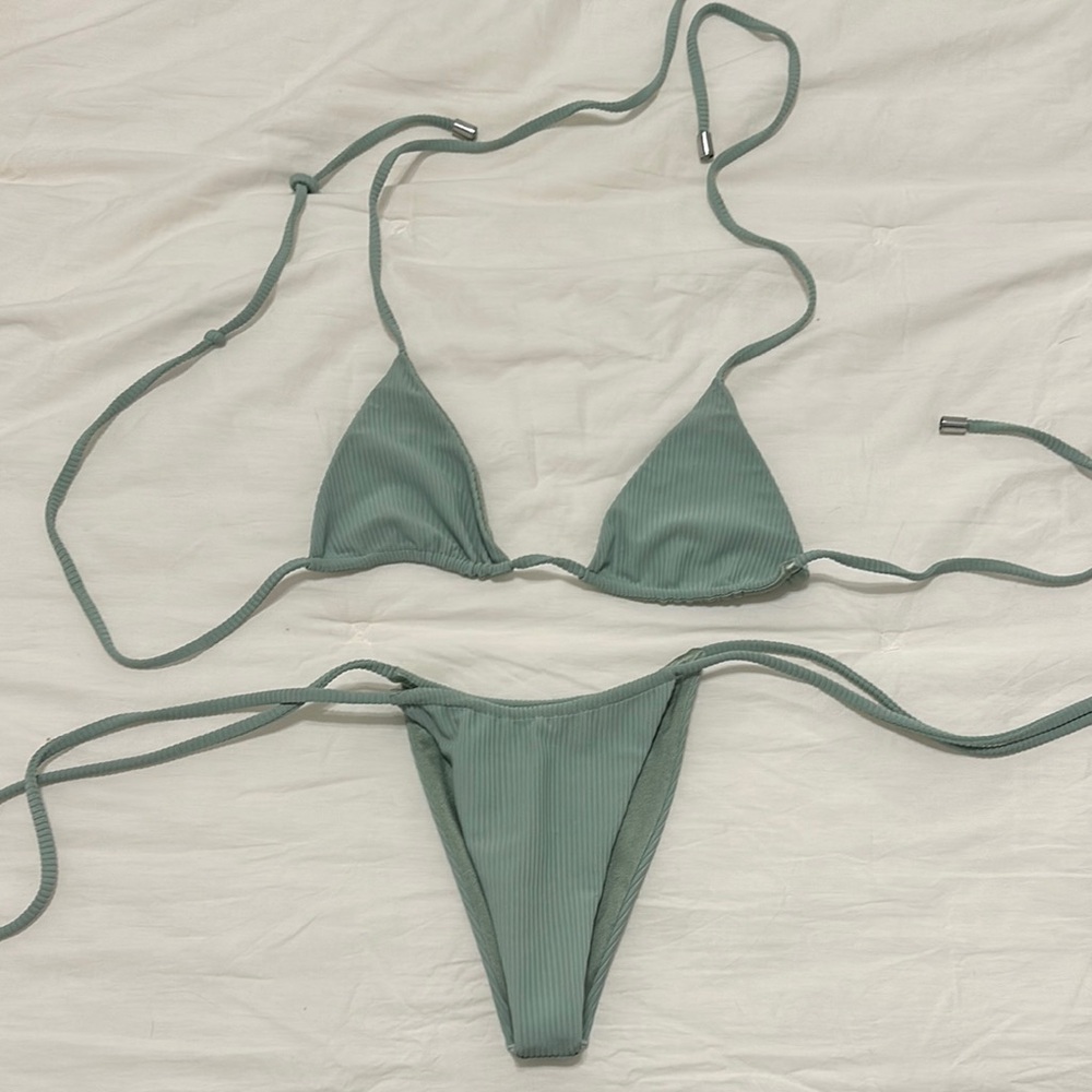 Chic Green Triangle Bikini Set